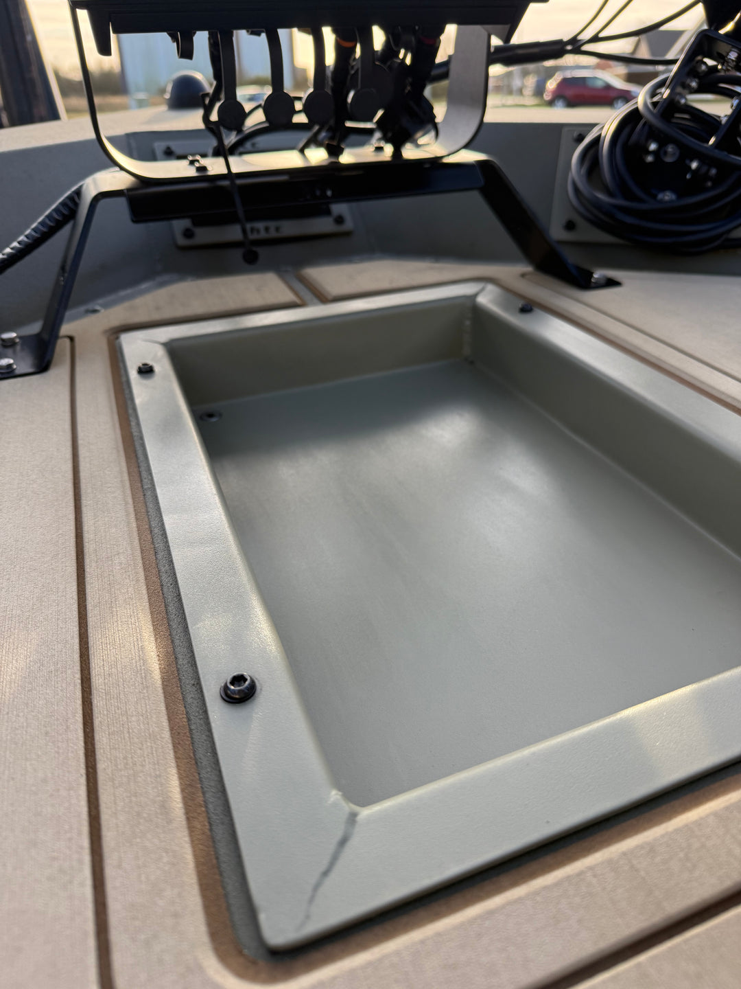 HTC Mulde für Trollingmotor-Fußpedale – nachträglicher Einbau ins Castingdeck