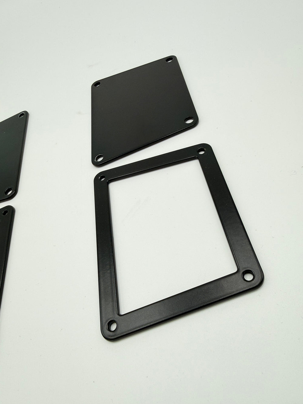 HTC Abdeckplatte Rutenrohre Hobie Pro Angler 12 Frontansicht