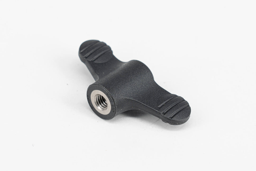 Ersatz Flügelschraube für HTC Grundkonsolen – passendes Befestigungs-Ersatzteil