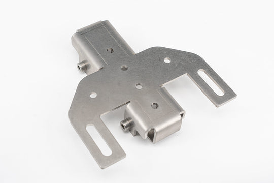 HTC Grundträger schnell und unkompliziert montieren – zuverlässiges Verbindungsteil