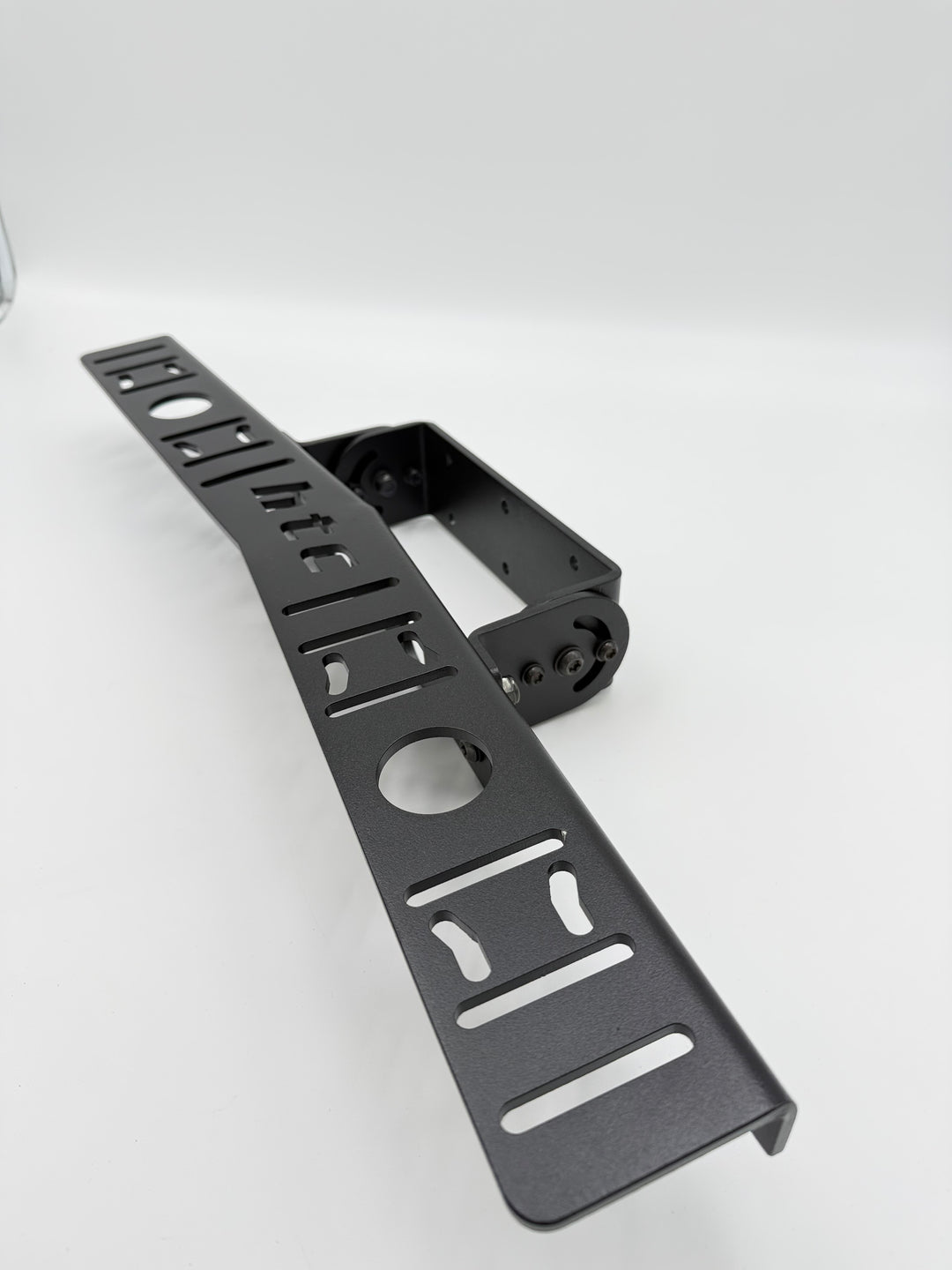 Robuste Konstruktion für dauerhafte Befestigung – HTC Echolothalterung Steuerstand Double